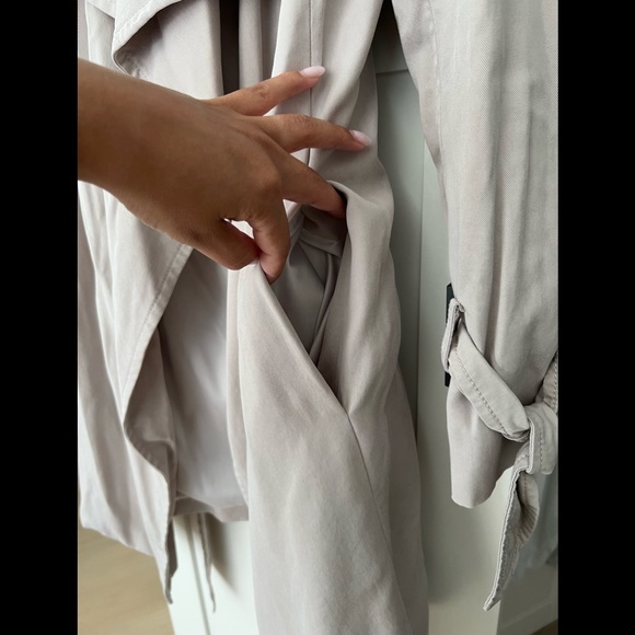 Club Monaco trench coat - Picture 8 of 10